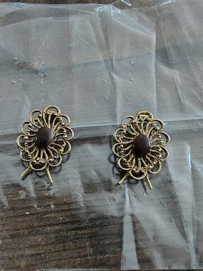 Gold Tone Hair Barrettes